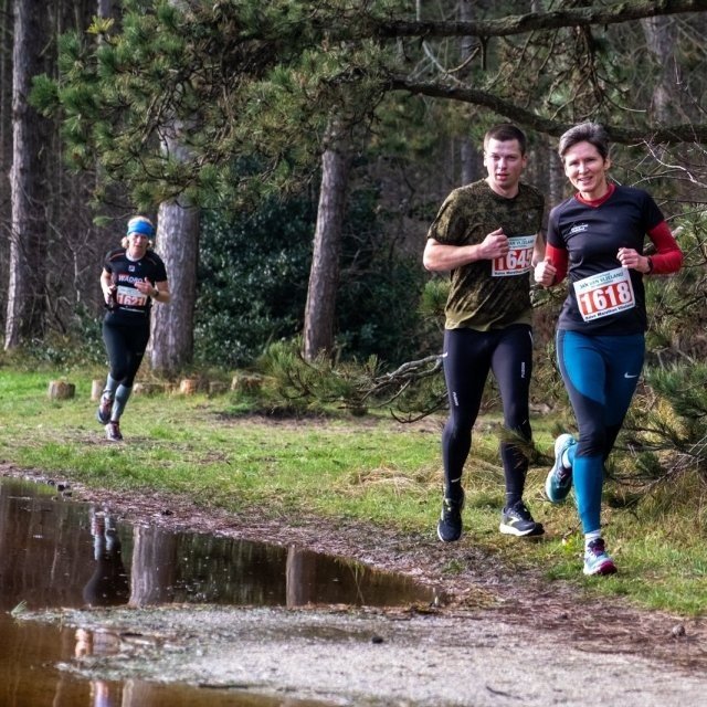 Loop jij de Stortemelk Kerstcross?